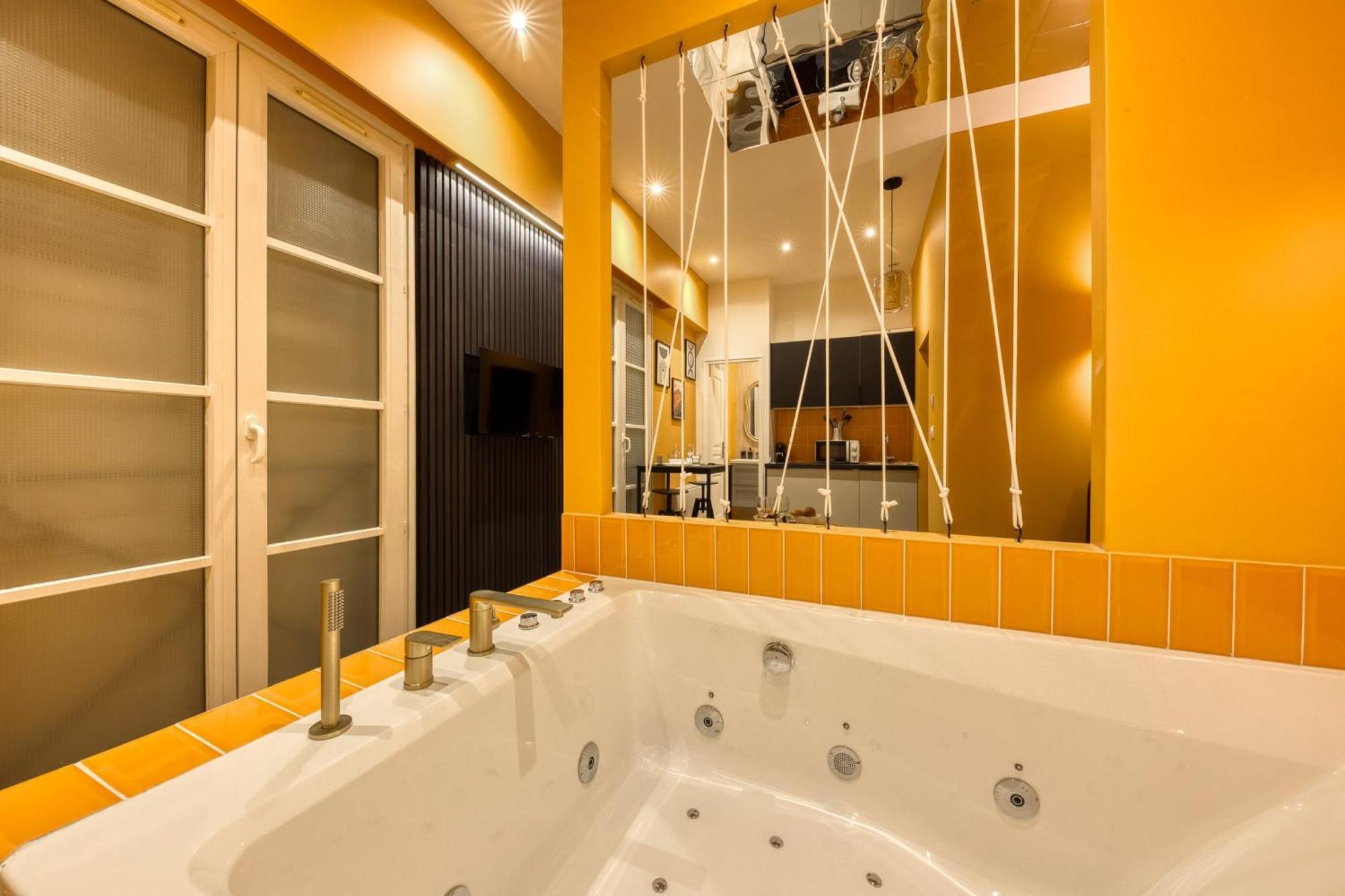 Deluxe Spa Suite Caramel Sweetness Melun Eksteriør billede